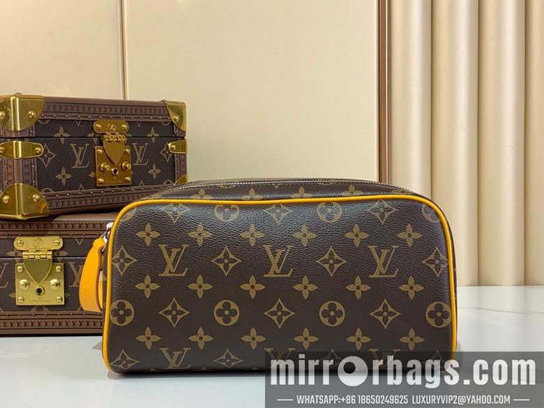 LV Replica Bags Dopp Kit m12643 15x16.5x28cm gf