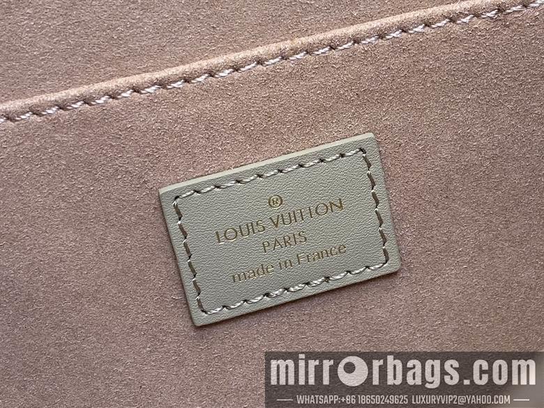 LV Replica Bags Dauphine M23635 25x17x10.5cm gf