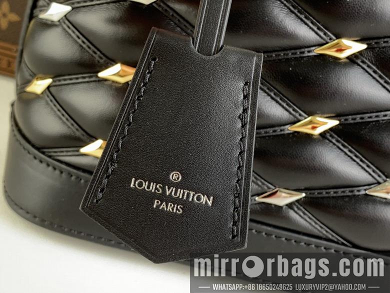LV Replica Bags Alma m83019 18x12x8cm gf