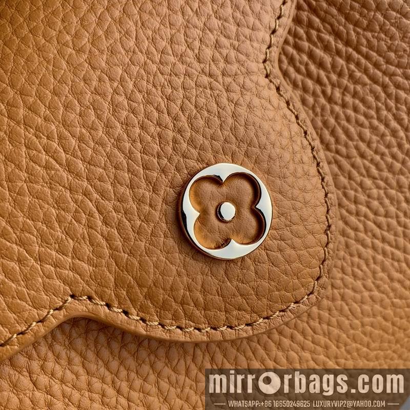 LV Replica Bags Capucines M21168 21x14x8cm gf