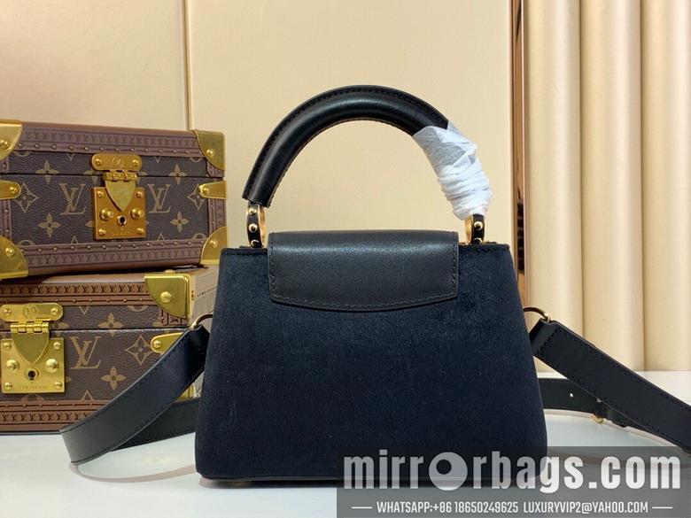 LV Replica Bags Cap m11924 13.6x8x21cm gf