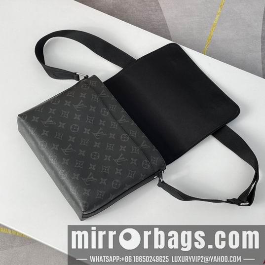 LV Replica Bags District M45272 S25x22x7cm gf