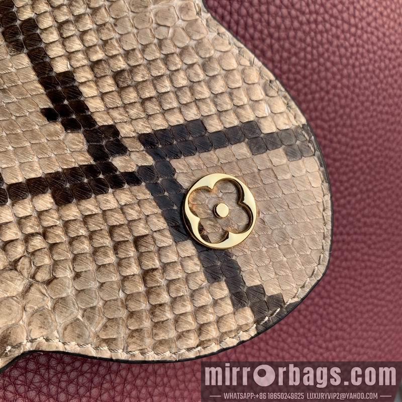 LV Replica Bags Capucines N82067 31.5x20x11cm gf
