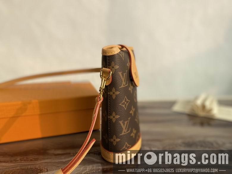 LV Replica Bags M80874 Fold Me Pouch 14.5X18X6.5 BL