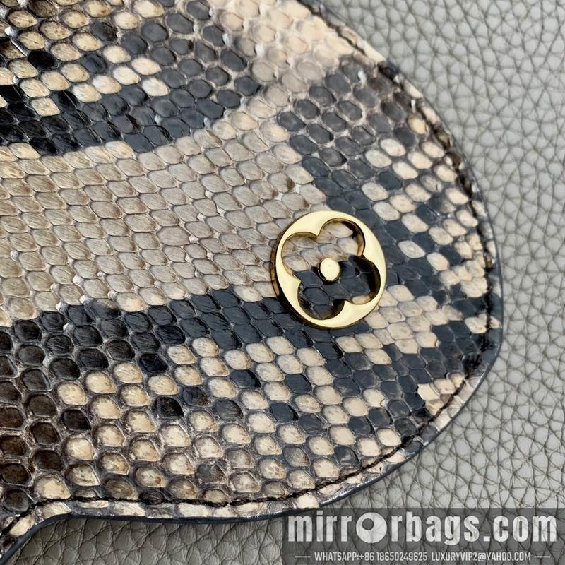 LV Replica Bags Capucines M80741 21x14x8cm gf