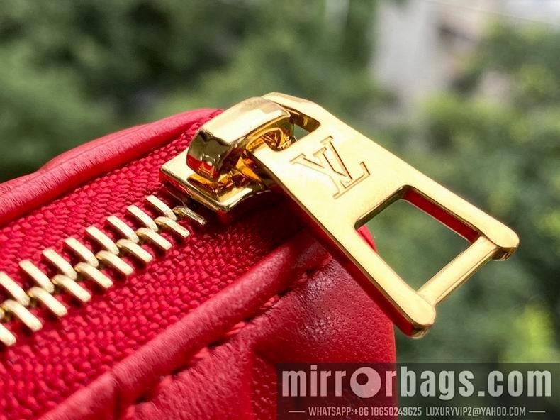 LV Replica Bags Coussin M57792 26x20x12 cm gf