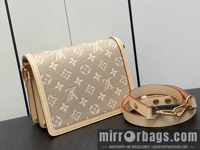 LV Replica Bags Dauphine M22826 20x15x9cm gf