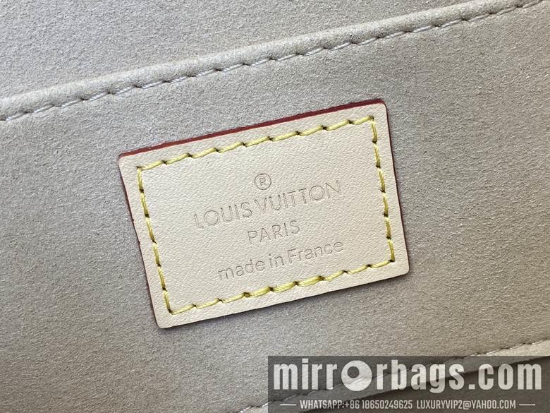 LV Replica Bags Dauphine M22826 20x15x9cm gf