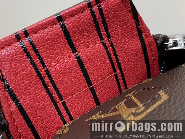 LV Replica Bags Dopp Kit M12640 15x16.5x28cm gf
