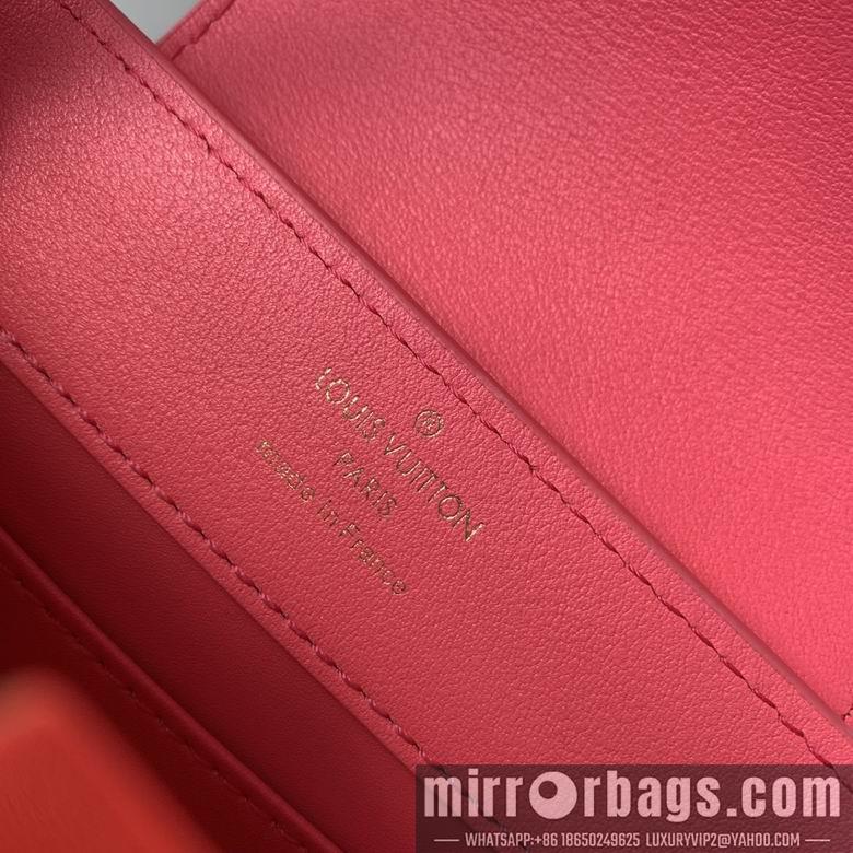 LV Replica Bags Capucines M22863 21x14x8cm gf1