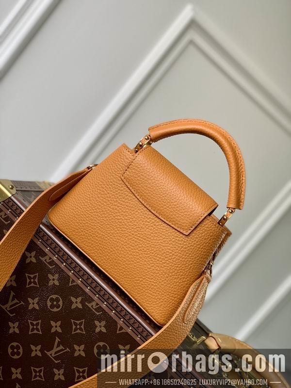 LV Replica Bags Capucines M21168 21x14x8cm gf