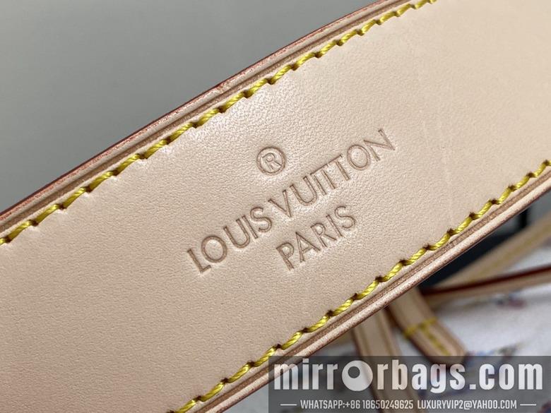 LV Replica Bags CarryAll M24707 29x24x12cm gf