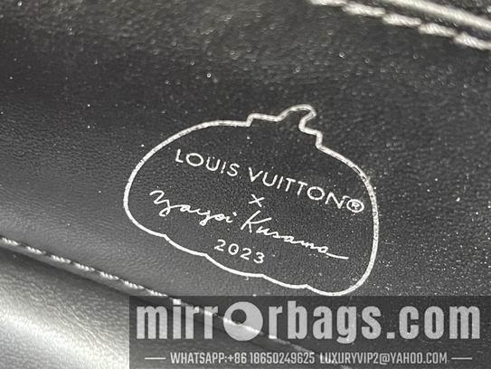 LV Replica Bags Capucines M21663 21x14x8cm gf