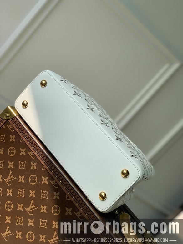 LV Replica Bags Capucines M22863 31.5x20x11cm gf