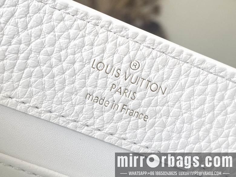 LV Replica Bags Capucines M22606 21x14x8cm gf