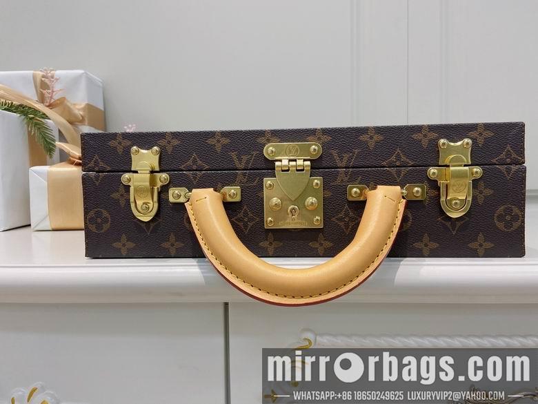 LV Replica Bags M4700TSZB 34X25X10cm QS 1