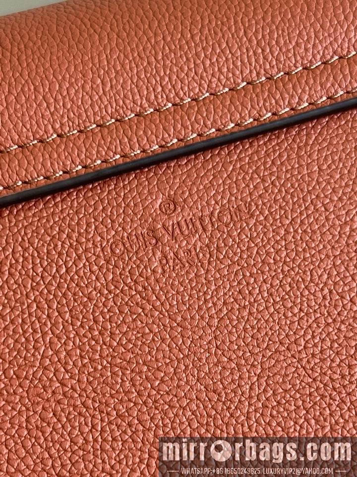 LV Replica Bags Lockme M58557 19x13x8cm gf
