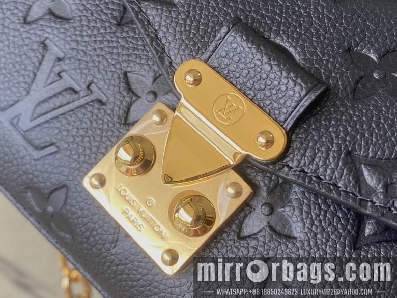 LV Replica Bags Pochette Metis M46595 21.5x13.5x6cm gf1