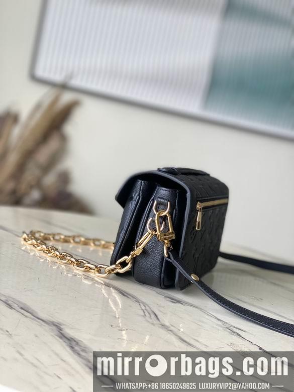 LV Replica Bags Pochette Metis M46595 21.5x13.5x6cm gf1