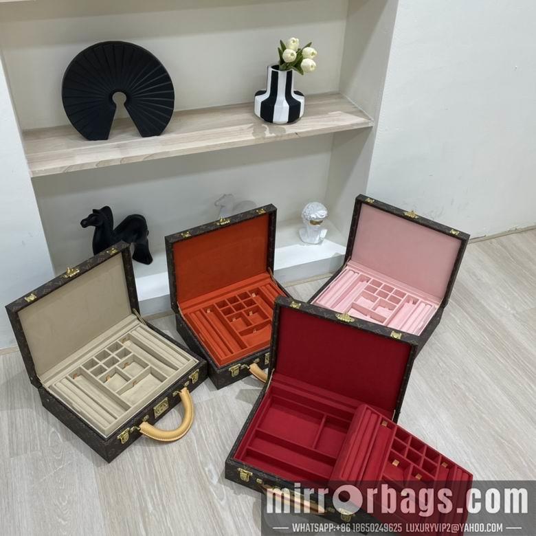 LV Replica Bags M4700TSZB 34X25X10cm QS 1