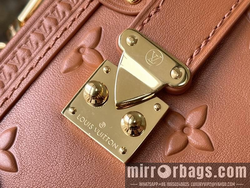 LV Replica Bags Petite Malle M21741 21x14x6cm gf
