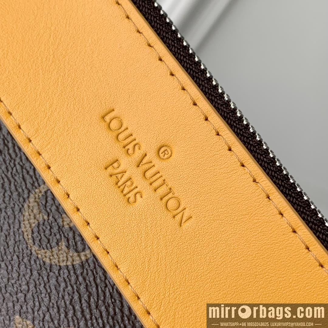 LV Replica Bags Voyage M13199 21x7.5x30cm gf1