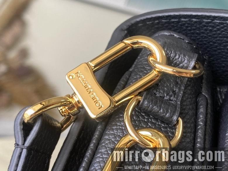 LV Replica Bags Pochette Metis M46596 21.5x13.5x6cm gf