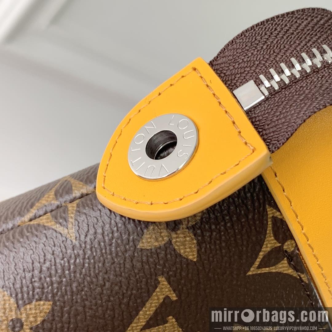 LV Replica Bags Voyage M13199 21x7.5x30cm gf1