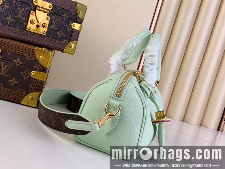 LV Replica Bags Speedy M24598 18x12x10cm gf