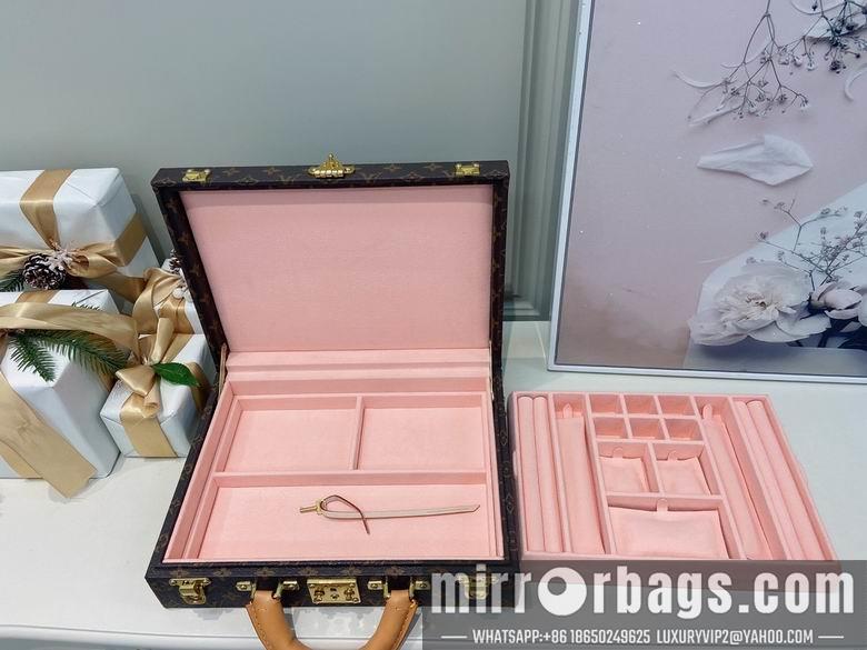 LV Replica Bags M4700TSZB 34X25X10cm QS 4