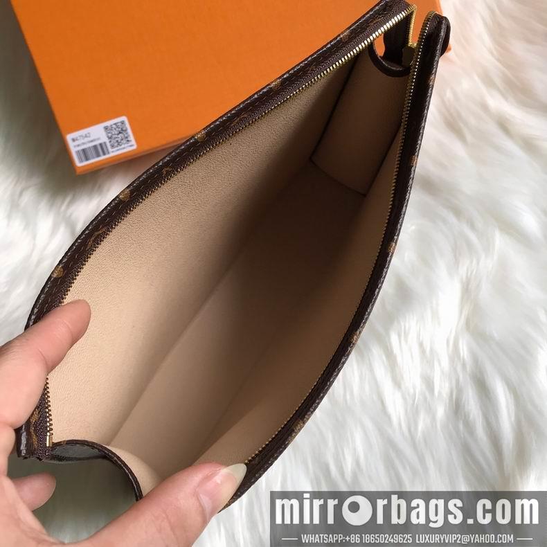 LV Replica Bags Pochette Voyage M47542 26x21x5 cm gf