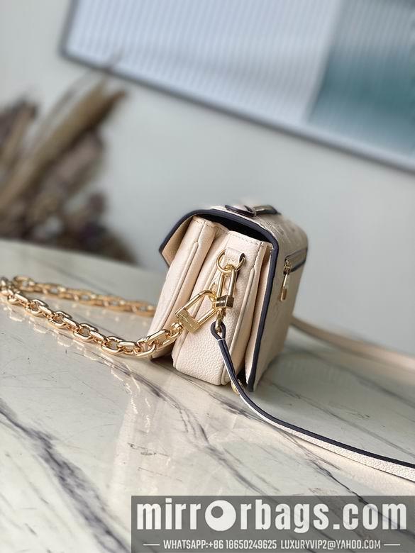 LV Replica Bags Pochette Metis M22942 21.5x13.5x6cm gf