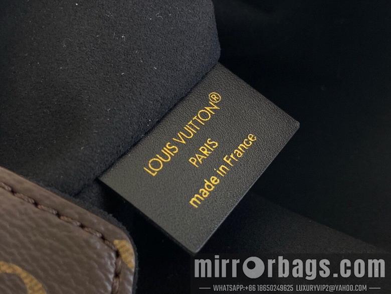 LV Replica Bags Slim Trunk M13147 23x12x4cm gf