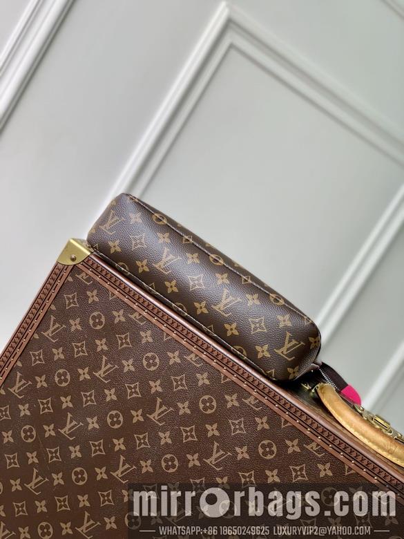 LV Replica Bags Voyage M13199 21x7.5x30cm gf2