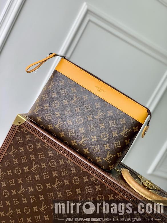 LV Replica Bags Voyage M13199 21x7.5x30cm gf1