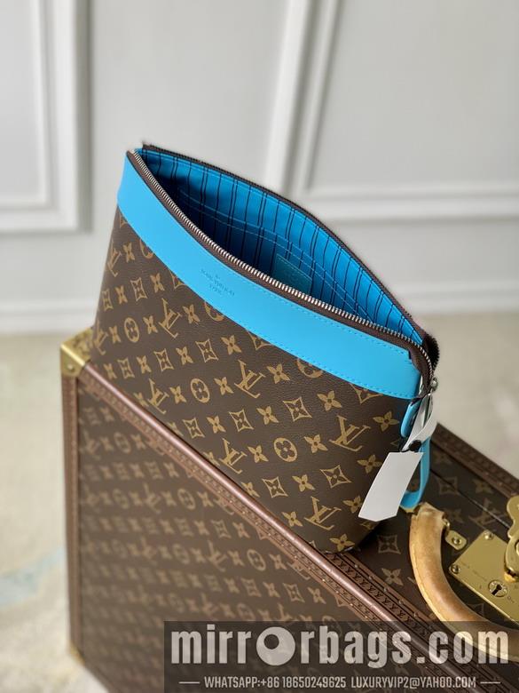 LV Replica Bags Voyage M13199 21x7.5x30cm gf