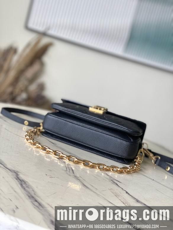 LV Replica Bags Pochette Metis M46595 21.5x13.5x6cm gf1