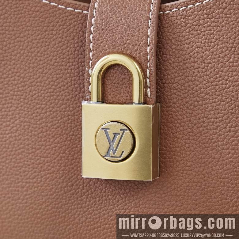 LV Replica Bags M24611 26X18X7cm YG 3colour