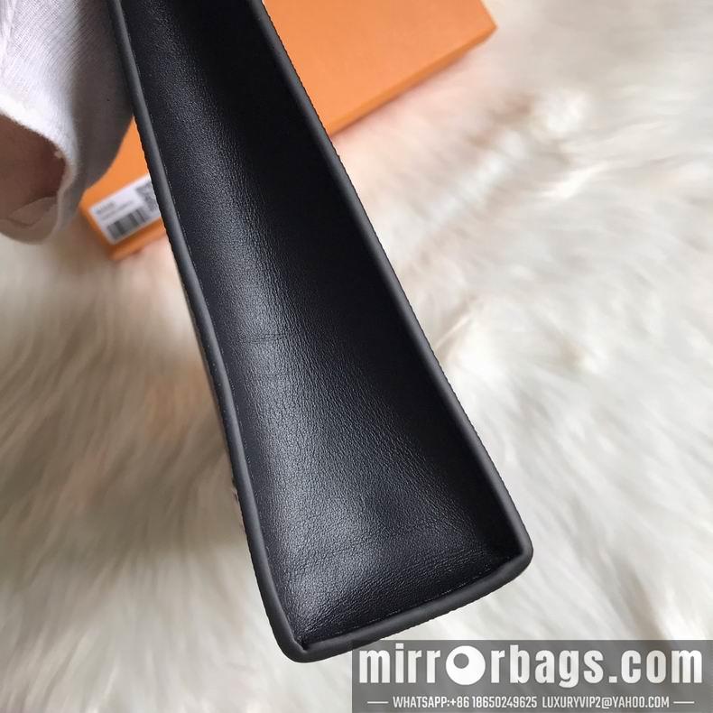 LV Replica Bags Pochette Voyage M44448 27x21x5 cm gf