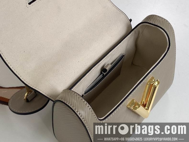 LV Replica Bags M57049 19x15x9cm gf