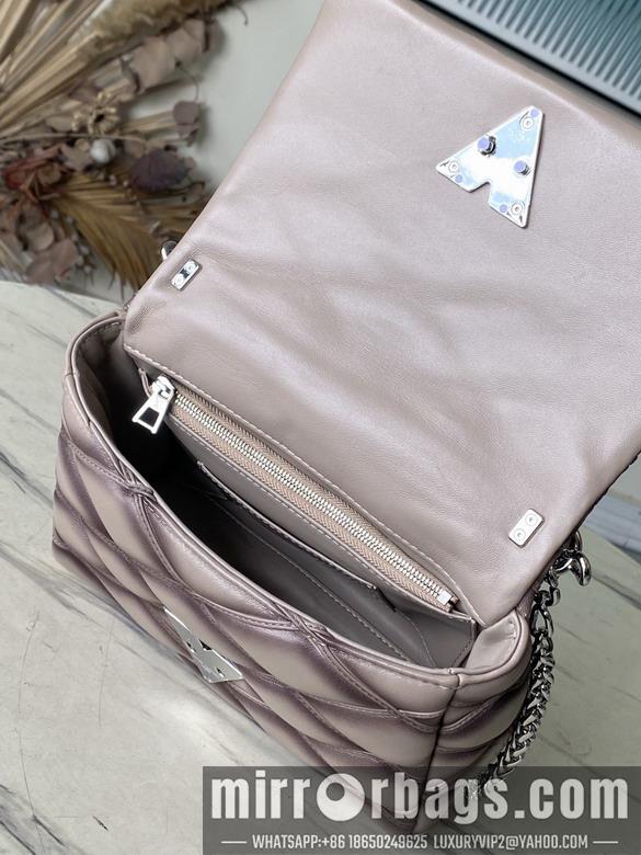 LV Replica Bags Twist M23045 23x16x10cm gf