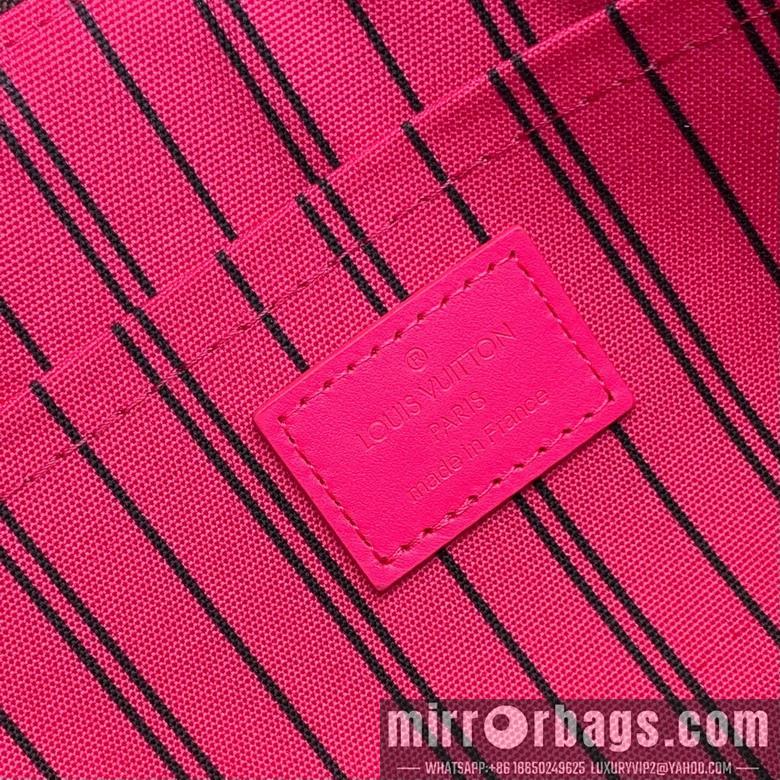 LV Replica Bags Voyage M13199 21x7.5x30cm gf2