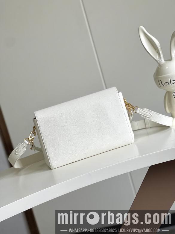 LV Replica Bags M24639 27X19X9cm