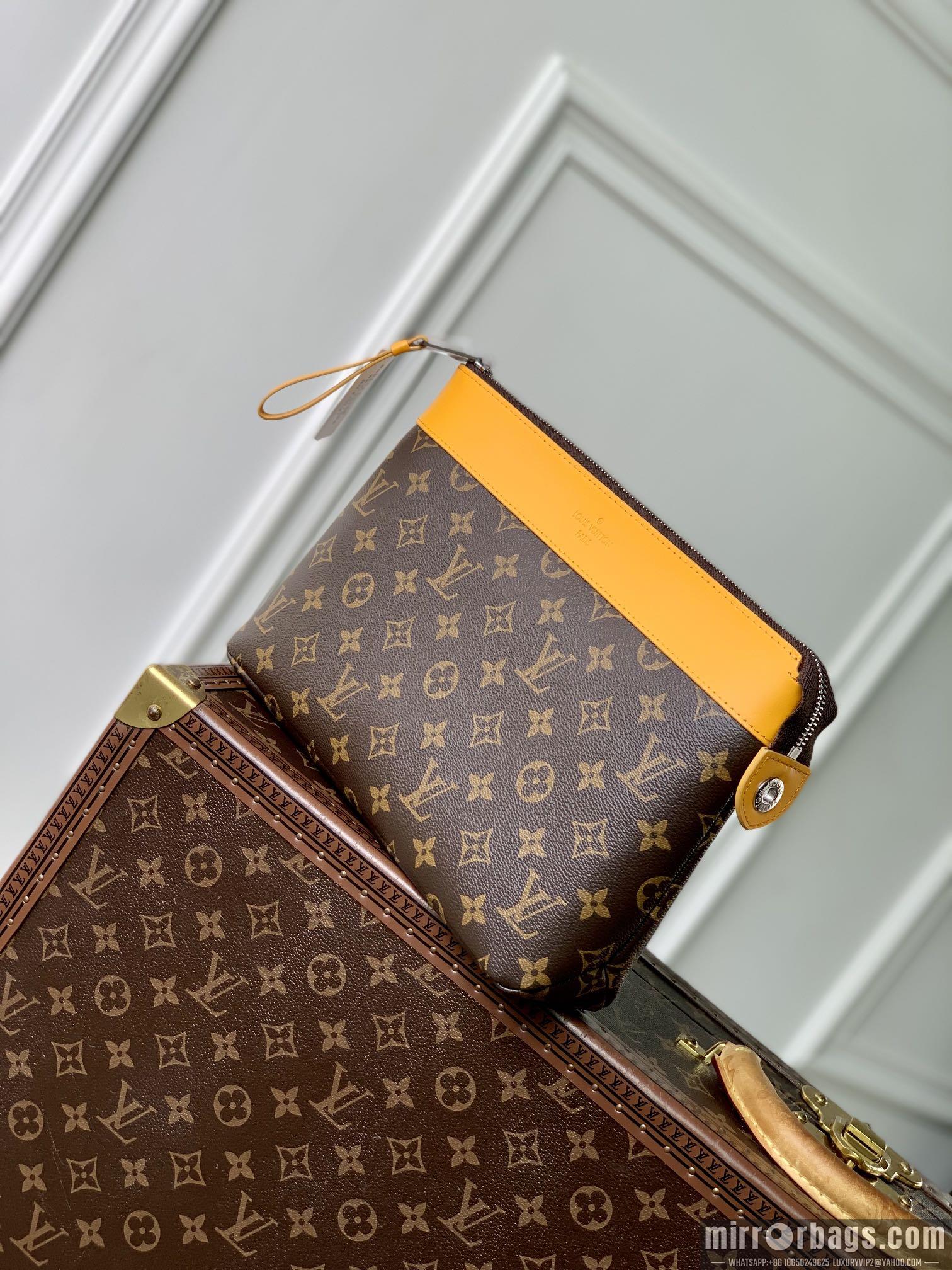 LV Replica Bags Voyage M13199 21x7.5x30cm gf1