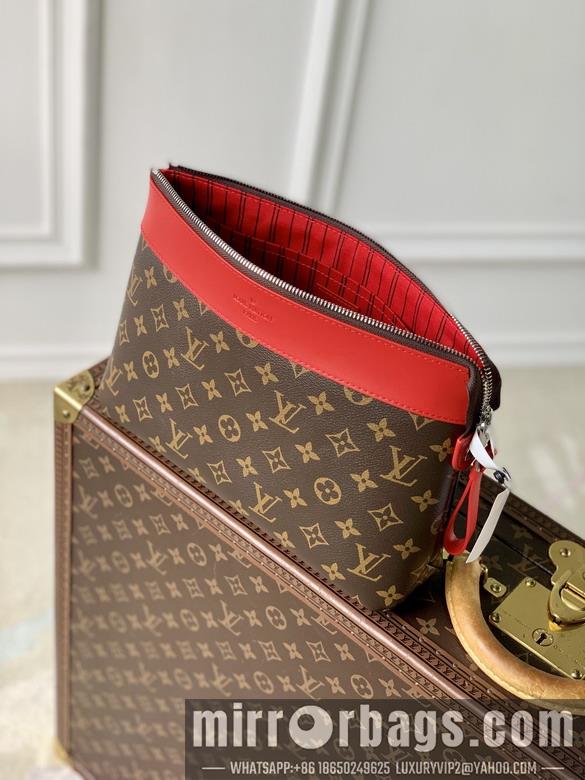 LV Replica Bags Voyage M13199 21x7.5x30cm gf3
