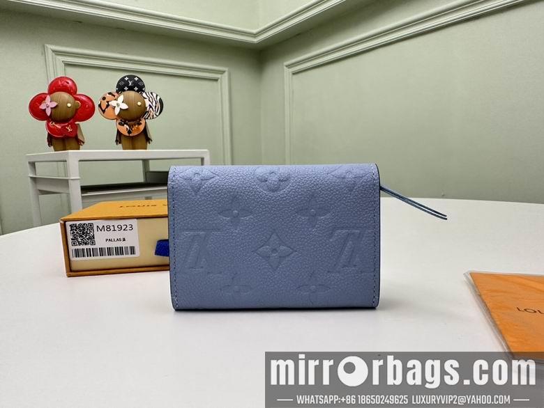 LV Replica Bags M81445 11X8X2.5cm YG 5