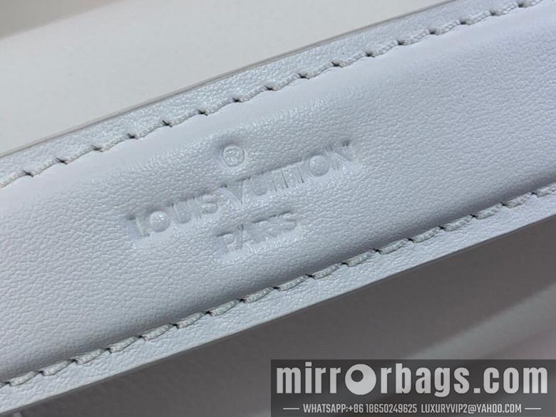 LV Replica Bags Trunk m24304 12.5x8x18cm gf