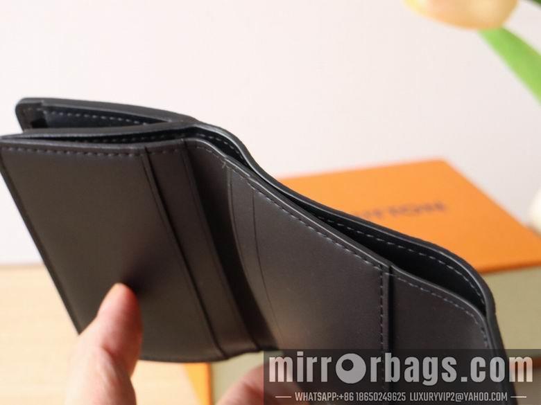 LV Replica Bags M67498 9.8X7.8X1cm