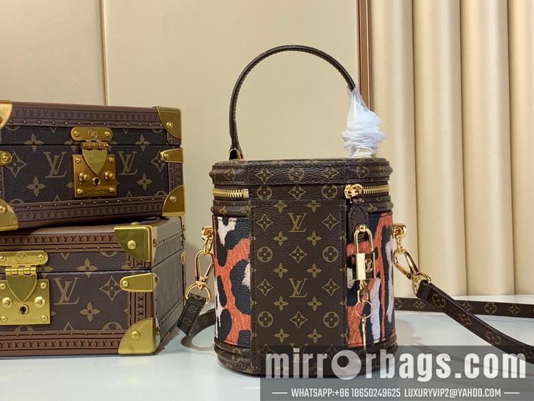 LV Replica Bags Cannes M13846 15x17x15cm gf