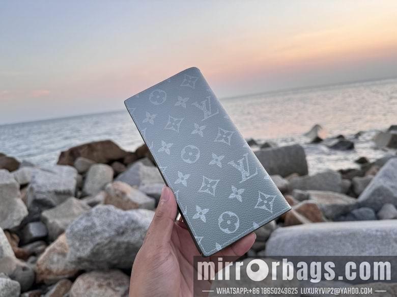 LV Replica Bags M11546 10X19X2cm YG 2colour